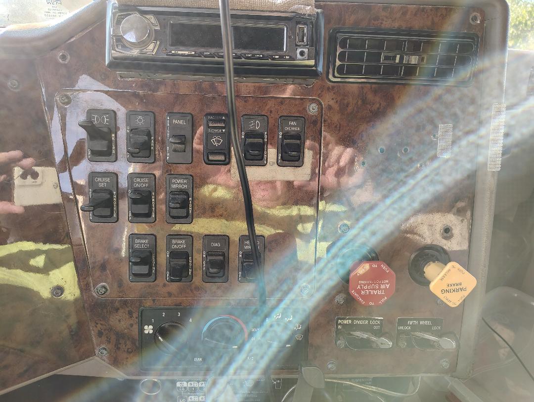 2005 INTERNATIONAL 9900i - Image 16